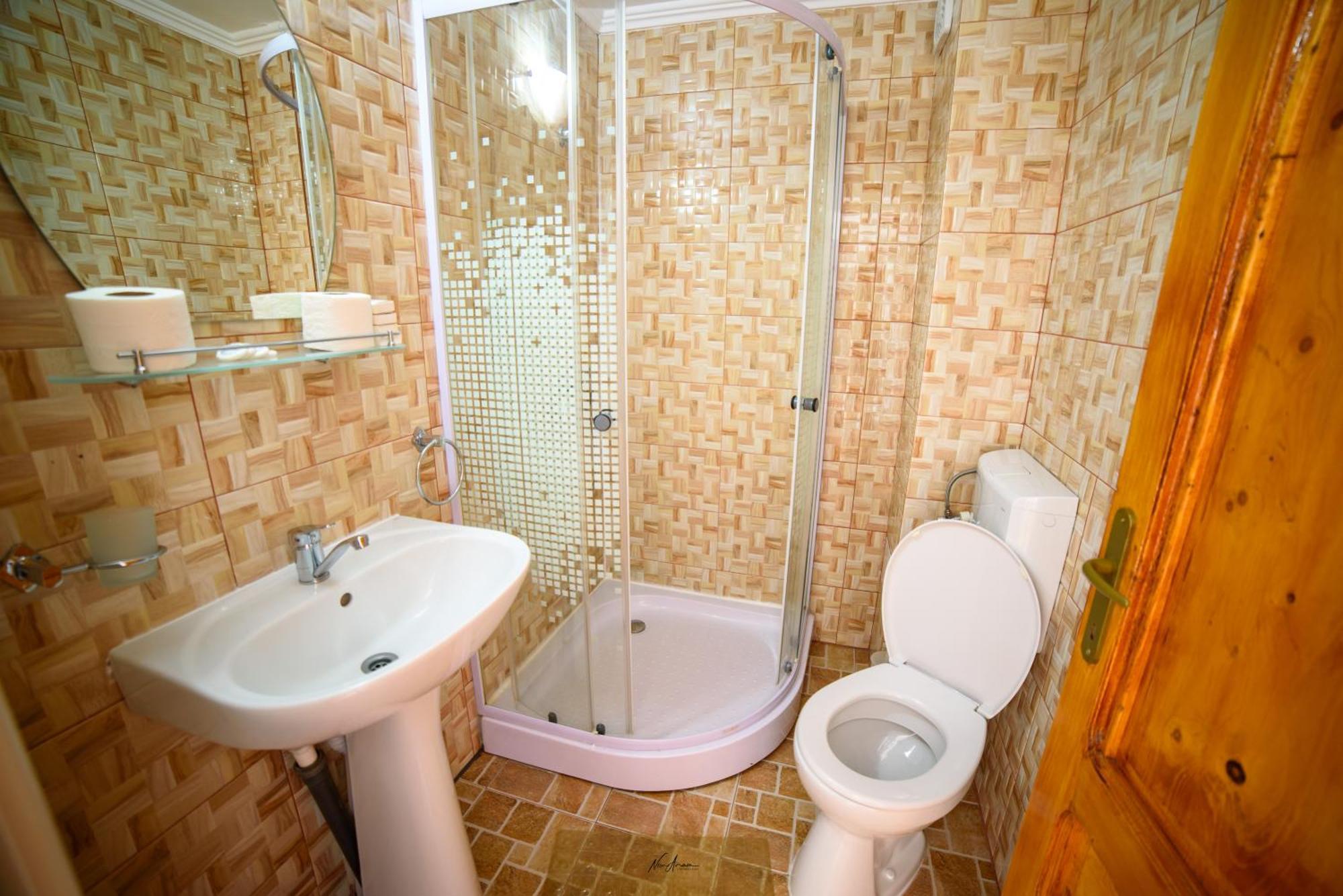ホテル Casa Binu Arieşeni エクステリア 写真
